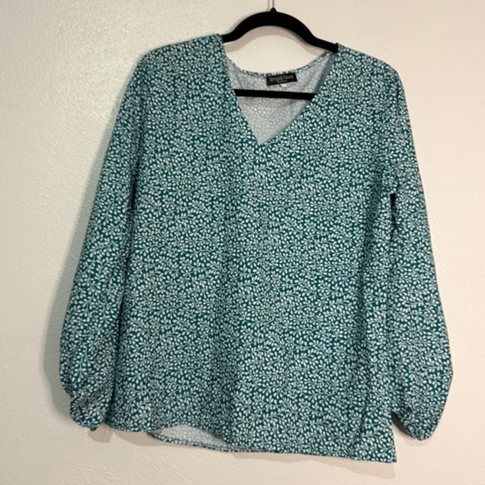 Simple Flavor Teal & White Floral Patterned Women's Top. Sz L.